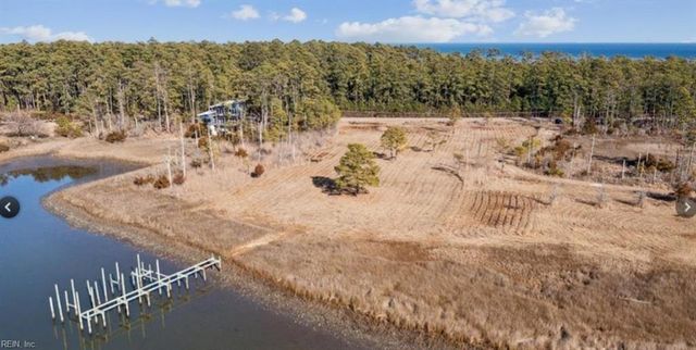 408 York Point RD, Seaford, VA 23696