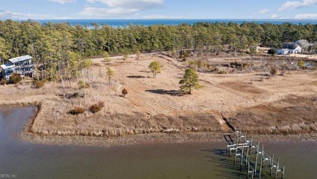 408 York Point RD, Seaford, VA 23696