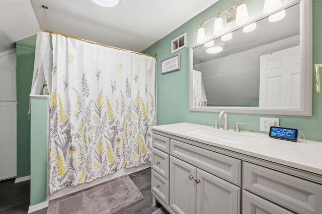 1502 2nd Avenue N, Moorhead, MN 56560