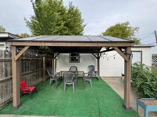1502 2nd Avenue N, Moorhead, MN 56560