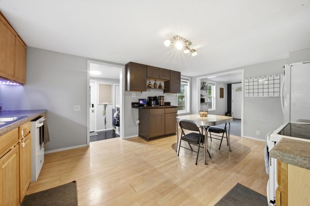 1502 2nd Avenue N, Moorhead, MN 56560