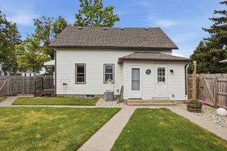 1502 2nd Avenue N, Moorhead, MN 56560