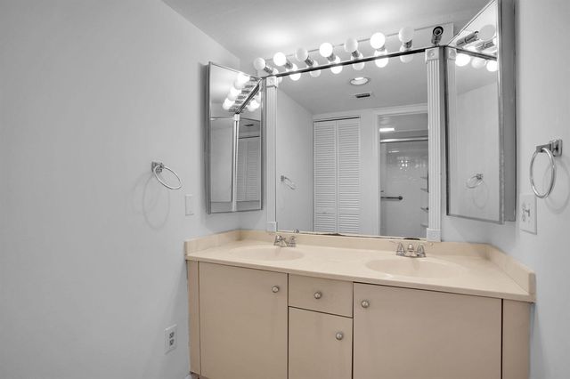 3301 Aruba Way K4, Coconut Creek, FL 33066