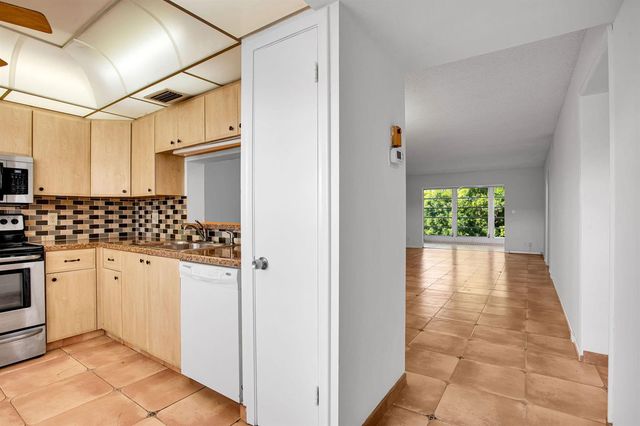3301 Aruba Way K4, Coconut Creek, FL 33066