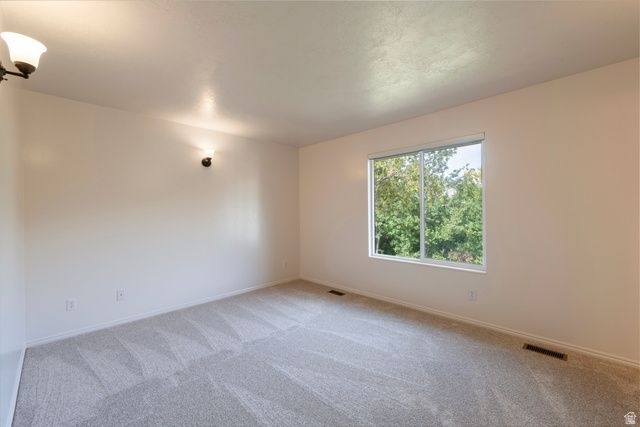 858 N CRIMSON LN, Kaysville, UT 84037