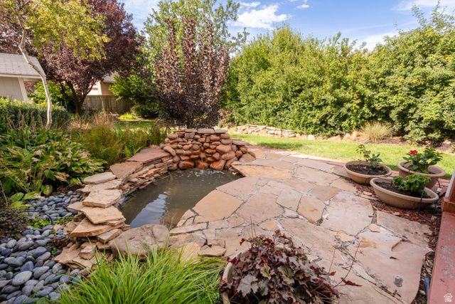 858 N CRIMSON LN, Kaysville, UT 84037