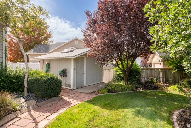 858 N CRIMSON LN, Kaysville, UT 84037