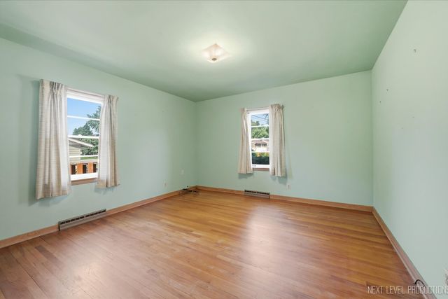 846 N Fifth Avenue, Geneva, IL 60134