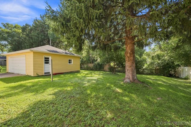 846 N Fifth Avenue, Geneva, IL 60134