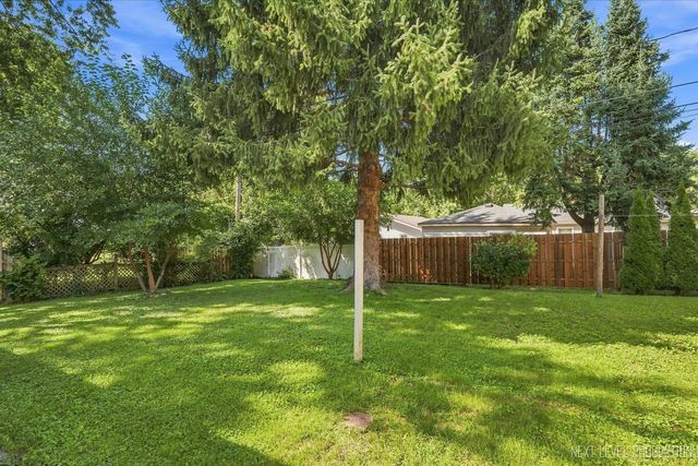 846 N Fifth Avenue, Geneva, IL 60134