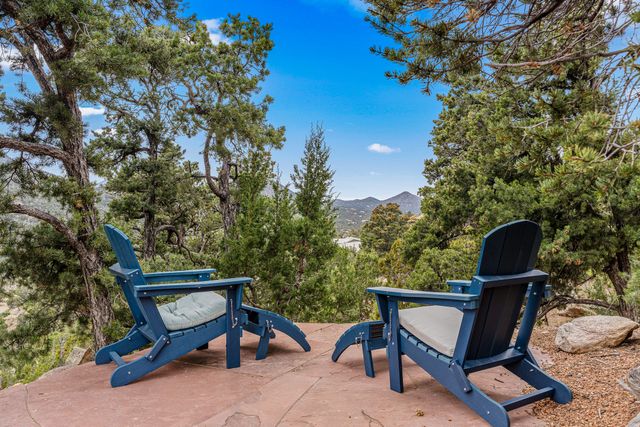 72 Happy Trails, Santa Fe, NM 87505