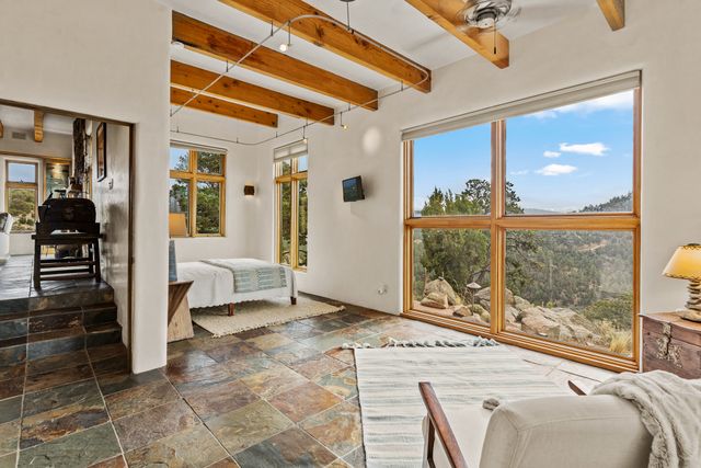 72 Happy Trails, Santa Fe, NM 87505