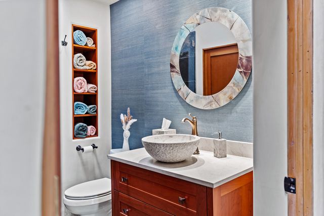 72 Happy Trails, Santa Fe, NM 87505