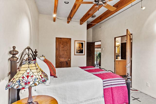 72 Happy Trails, Santa Fe, NM 87505