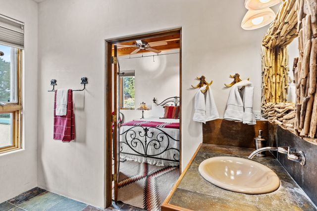 72 Happy Trails, Santa Fe, NM 87505
