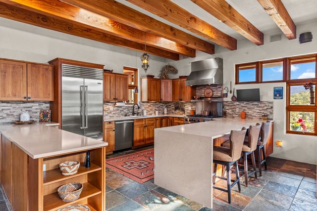 72 Happy Trails, Santa Fe, NM 87505