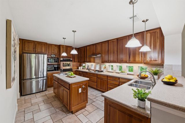 1204 Forrest Drive, Arlington, TX 76012