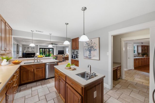 1204 Forrest Drive, Arlington, TX 76012