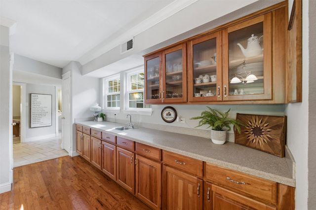 1204 Forrest Drive, Arlington, TX 76012