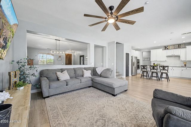 9102 W WHITE FEATHER Lane, Peoria, AZ 85383