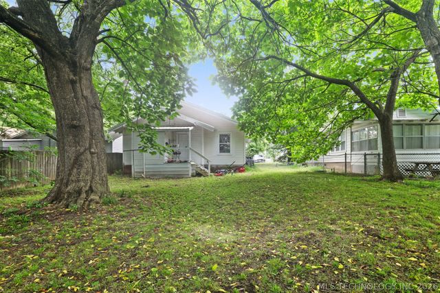 1320 N 4th Avenue, Durant, OK 74701