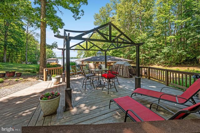11105 WADDELL RD, Bumpass, VA 23024