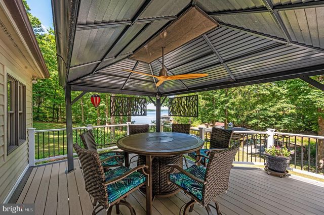 11105 WADDELL RD, Bumpass, VA 23024
