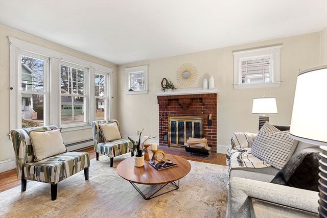 6 Abington Avenue, Peabody, MA 01960