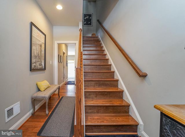 8272 WHITE STAR XING, Pasadena, MD 21122