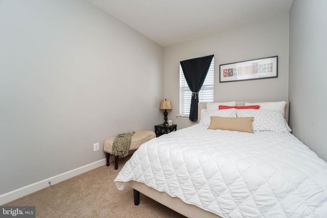 8272 WHITE STAR XING, Pasadena, MD 21122