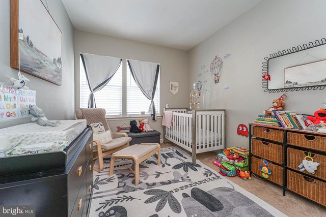 8272 WHITE STAR XING, Pasadena, MD 21122