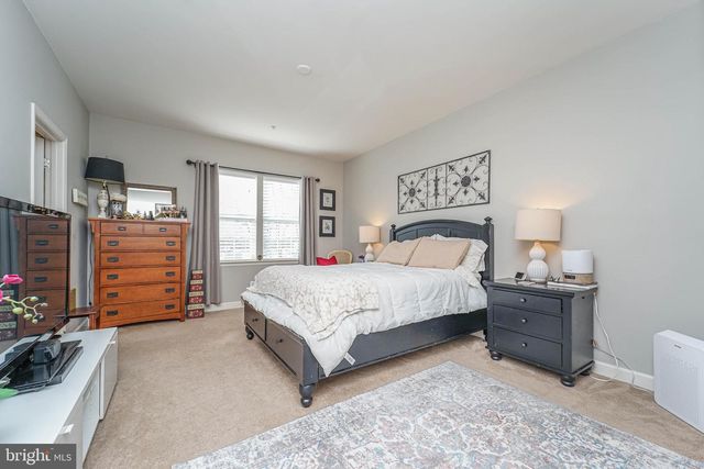 8272 WHITE STAR XING, Pasadena, MD 21122