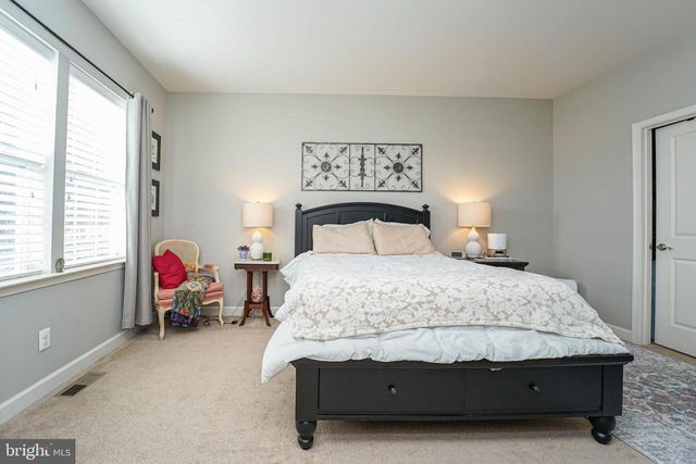 8272 WHITE STAR XING, Pasadena, MD 21122