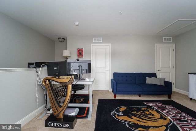 8272 WHITE STAR XING, Pasadena, MD 21122