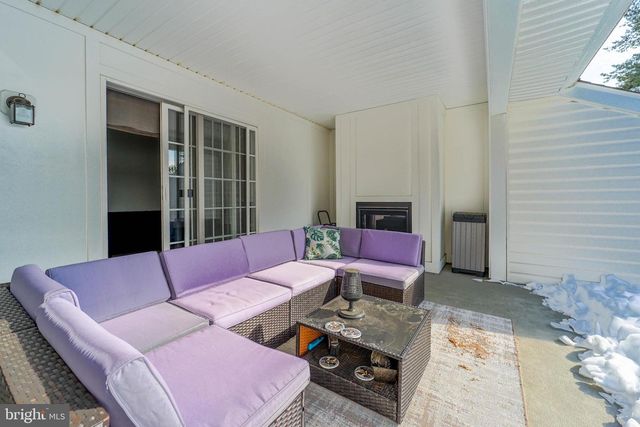 8272 WHITE STAR XING, Pasadena, MD 21122