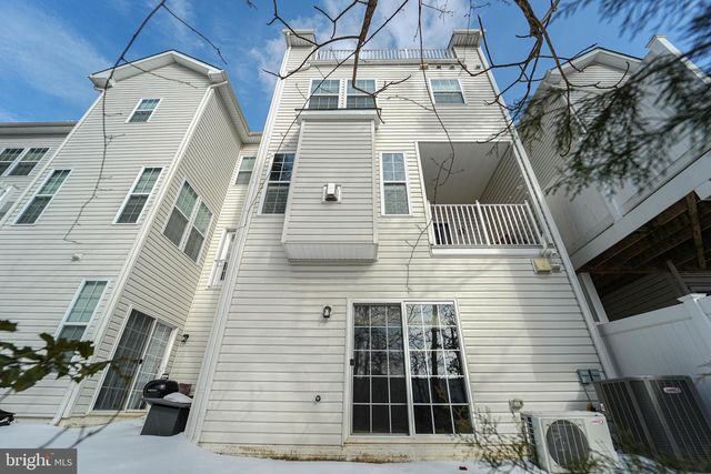 8272 WHITE STAR XING, Pasadena, MD 21122