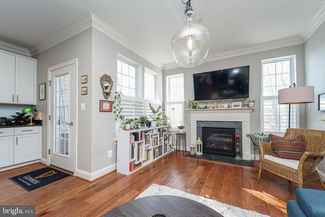 8272 WHITE STAR XING, Pasadena, MD 21122