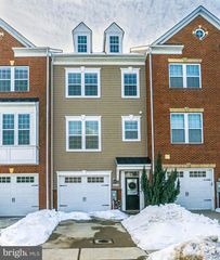 8272 WHITE STAR XING, Pasadena, MD 21122