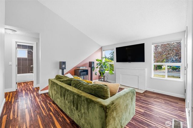 2330 Woburn Street, Bellingham, WA 98229