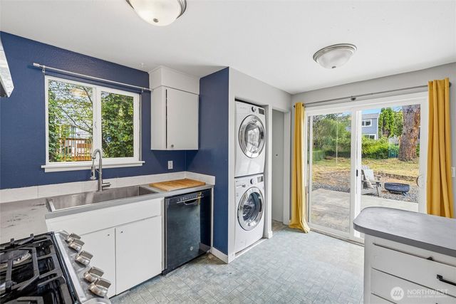 2330 Woburn Street, Bellingham, WA 98229
