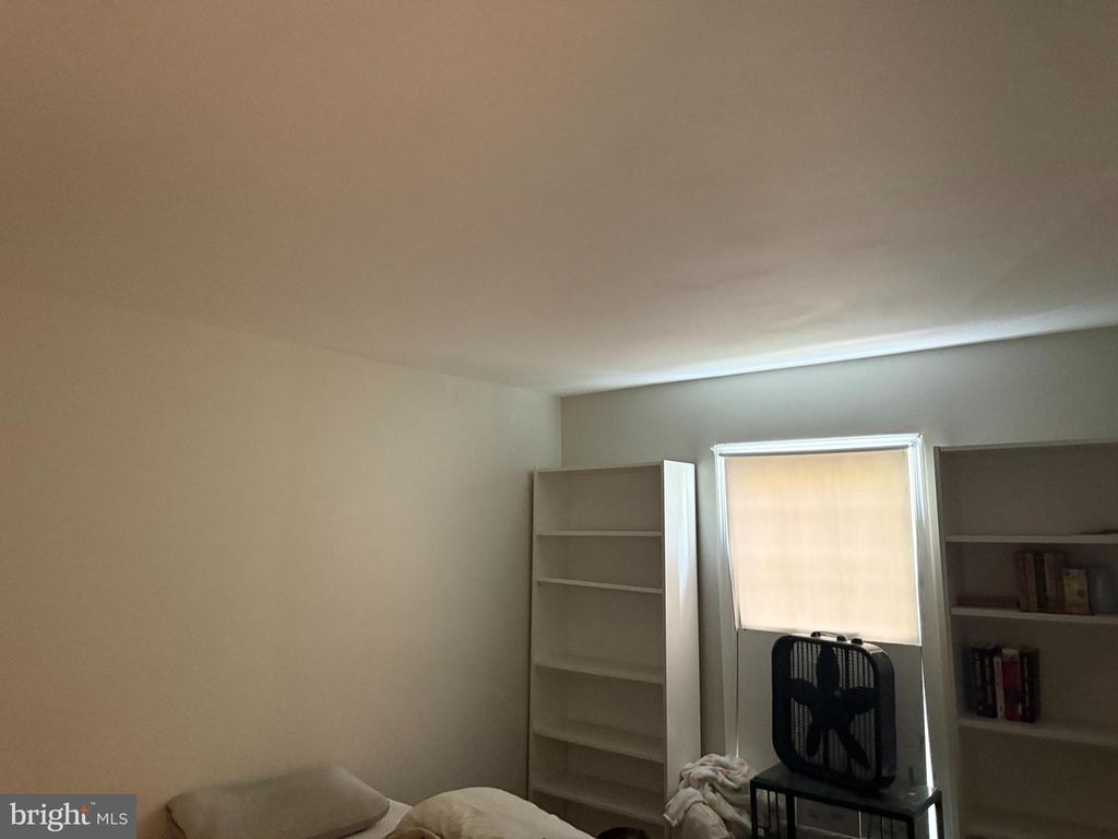 12067 STALLION CT, Woodbridge, VA 22192