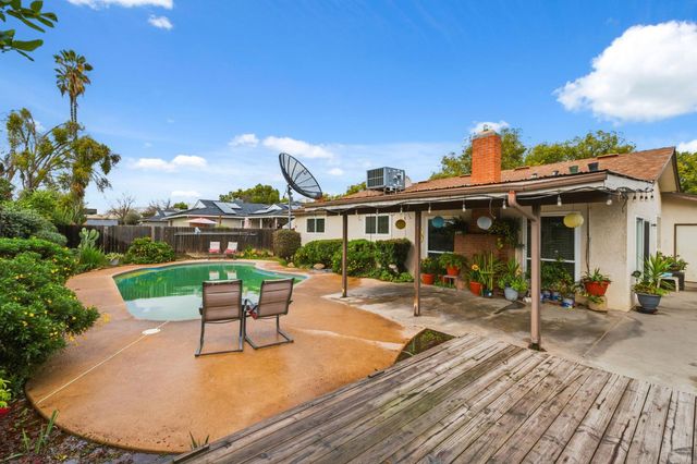 1443 E Palo Alto Avenue, Fresno, CA 93710