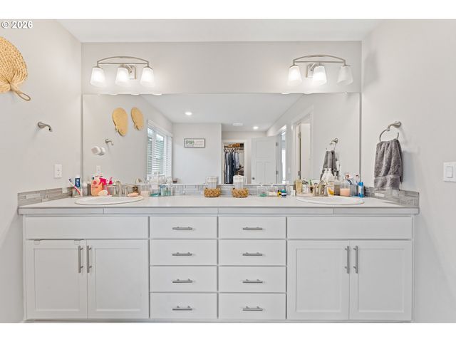 31422 Nw BROOKING St, North Plains, OR 97133
