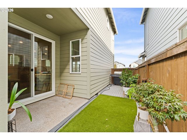 31422 Nw BROOKING St, North Plains, OR 97133