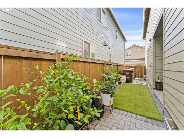 31422 Nw BROOKING St, North Plains, OR 97133