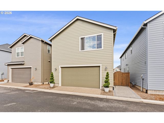 31422 Nw BROOKING St, North Plains, OR 97133