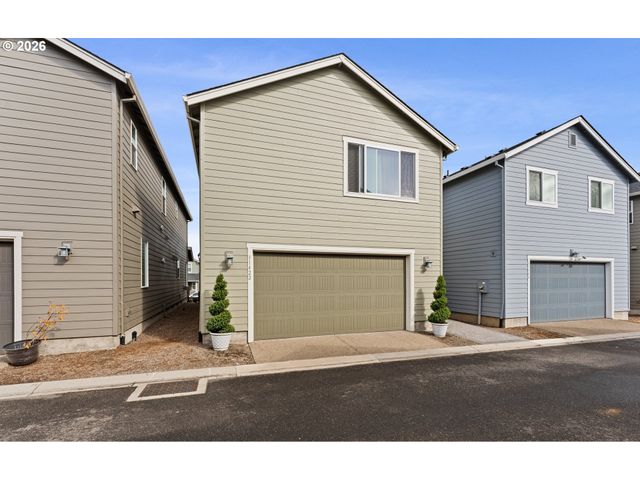 31422 Nw BROOKING St, North Plains, OR 97133