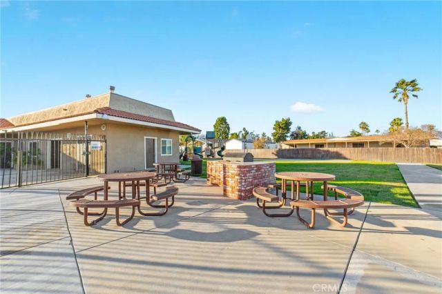 1155 S Riverside 22, Rialto, CA 92376