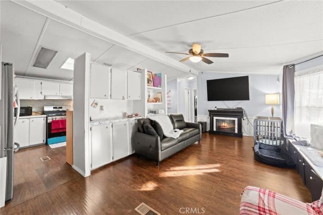 1155 S Riverside 22, Rialto, CA 92376