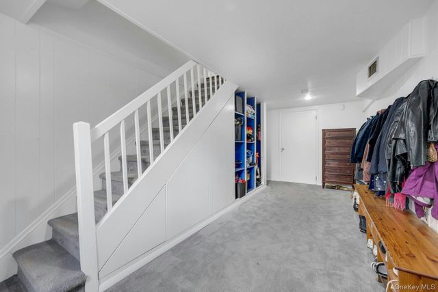 3 Old Lane, Scarsdale, NY 10583